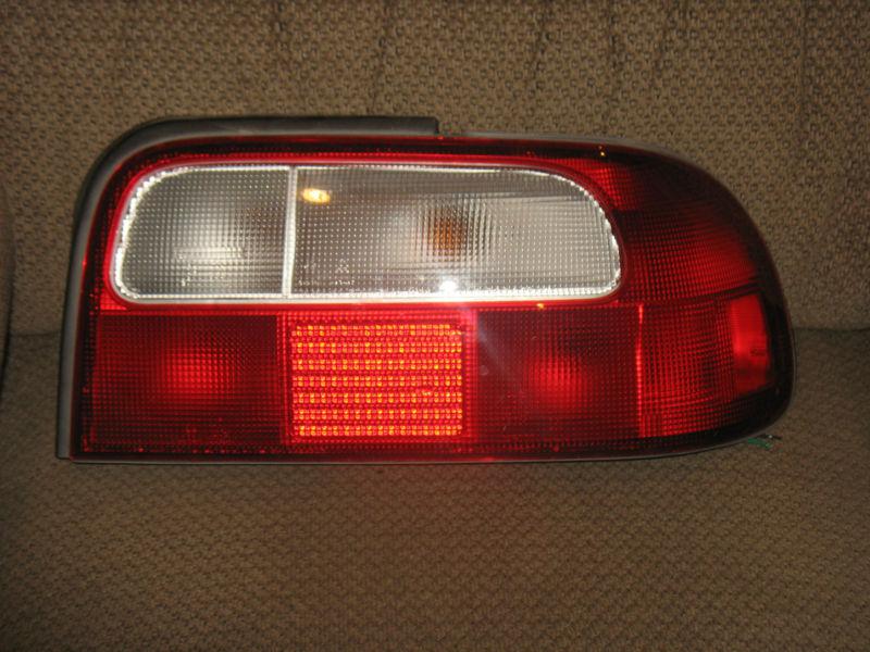 Suzuki x90 tail light right passenger  96 97 98