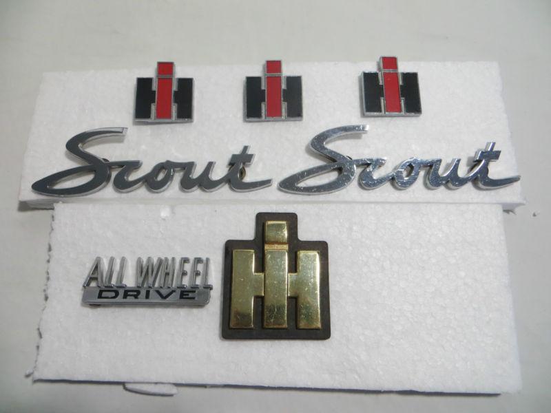 Lot ih international travelall truck pickup scout fender grille emblems