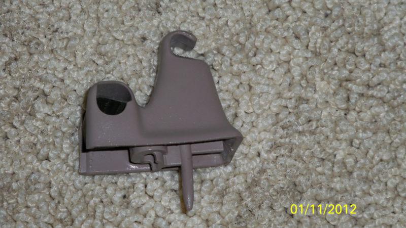 Ford explorer  visor clip tan 95,96,97,98,99,00,01  rh