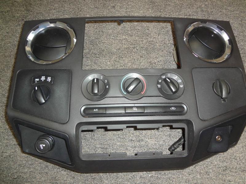 Ford super duty f250-f550 2008-2010 xlt dash bezel with ac control