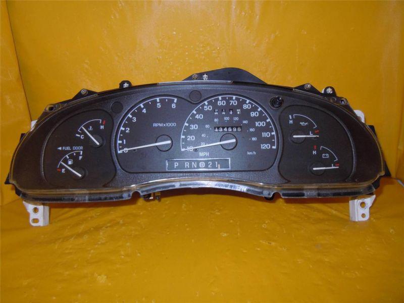 99 00 explorer ranger mountaineer speedometer instrument cluster panel 134,696