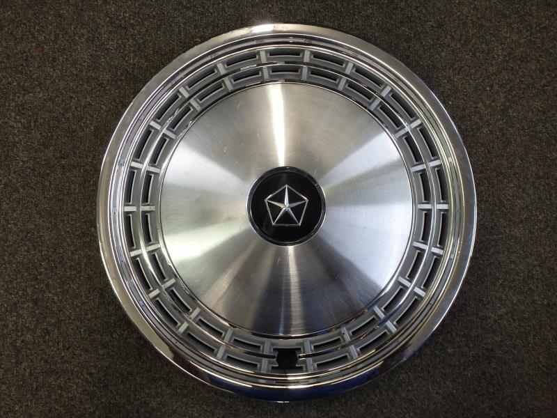 83 84 85 reliant wheel cover 44-slot type