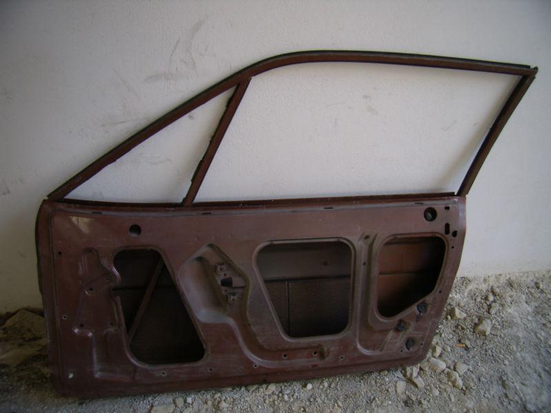 Lancia gamma  coupe right  front  door