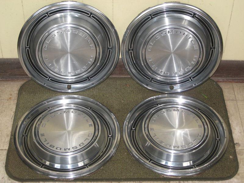 1968 oldsmobile hub caps 14" wheel covers olds set of 4