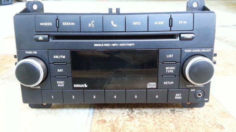 Jeep 11 12 13 grand cherokee radio res mp3 sirius cd  - p05091193ac