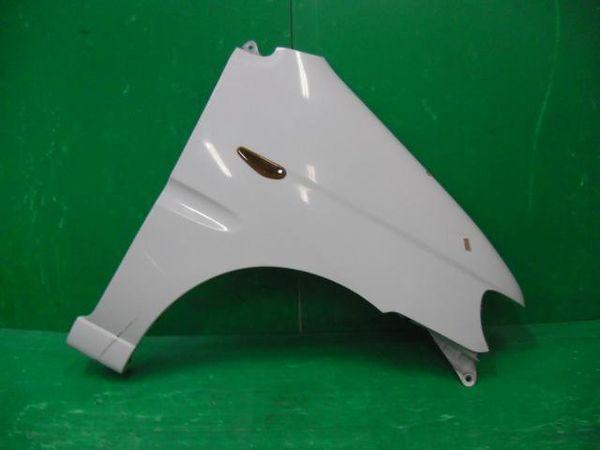 Daihatsu move 2002 right fender panel [0410600]