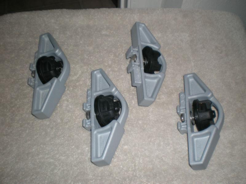 Toyoya tundra pick up bed cleats