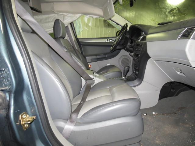 2007 chrysler pacifica front passenger seat belt & retractor only gray