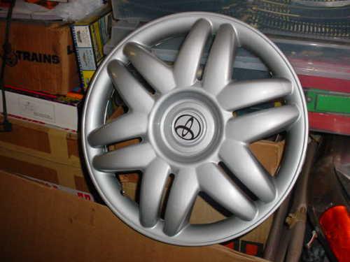 2000 2001  toyota camry 12 spoke  15" hubcaps hub caps hub cap