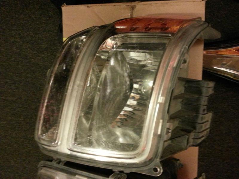 Dodge nitro right headlight 2007-2011 