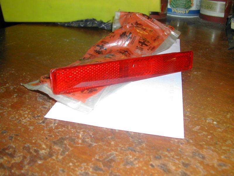 Alfa romeo spider 1991-95 right rear red side marker oe nos