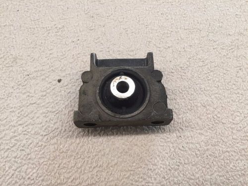 1980 evinrude 15hp upper mount assembly p/n 386033