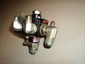 Mallory fuel pressure regulator #4300 w/bracket &amp; fittings nice!!