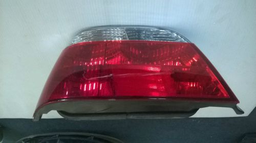 Tail light bmw 740i 750i 1995 95 96 97 98 left (fits: 1998 bmw 740il)