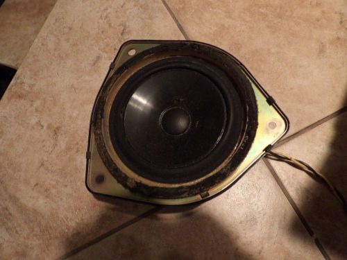 97-01 lexus es300 es 300 right rear door speaker (86160-33480) oem