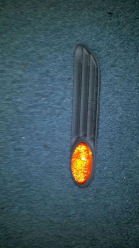 2002 mini cooper side marker trims w/ lights 