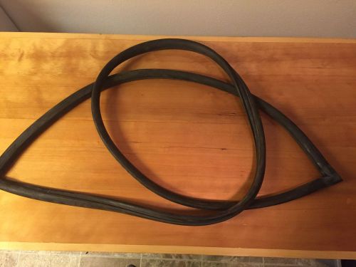 Vintage rubber &#034;cal-style&#034; windshield rubber 240z 260z 280z