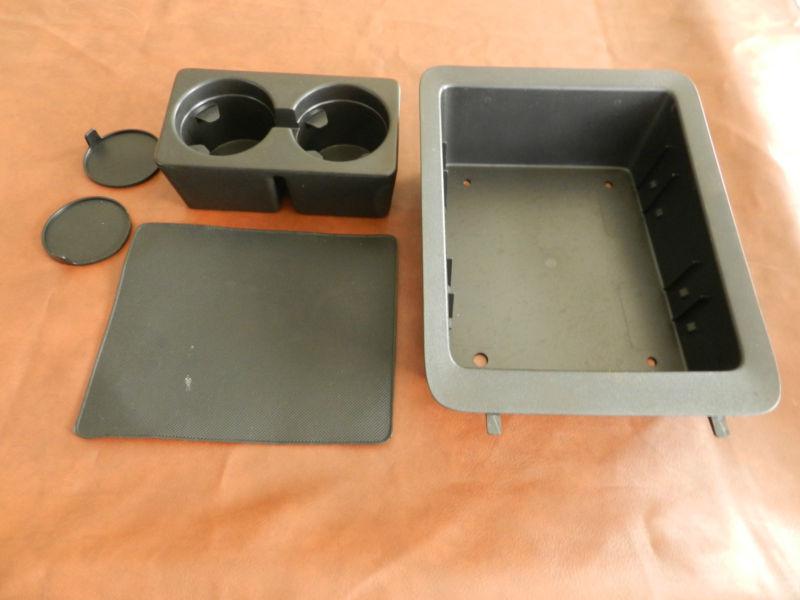 07-12 silverado/sierra avalanche tahoe suburban yukon console tray/cup holder 