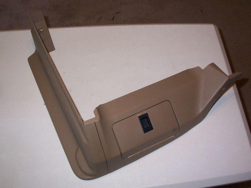 1999 - 2002 land rover discovery series ii rh seat bottom trim cover panel beige