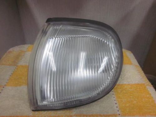 Nissan serena 1994 left clearance lamp [0211100]