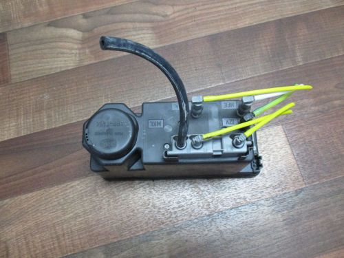 Mercedes r129 sl500 central locking vacuum pump 129 800 17 48