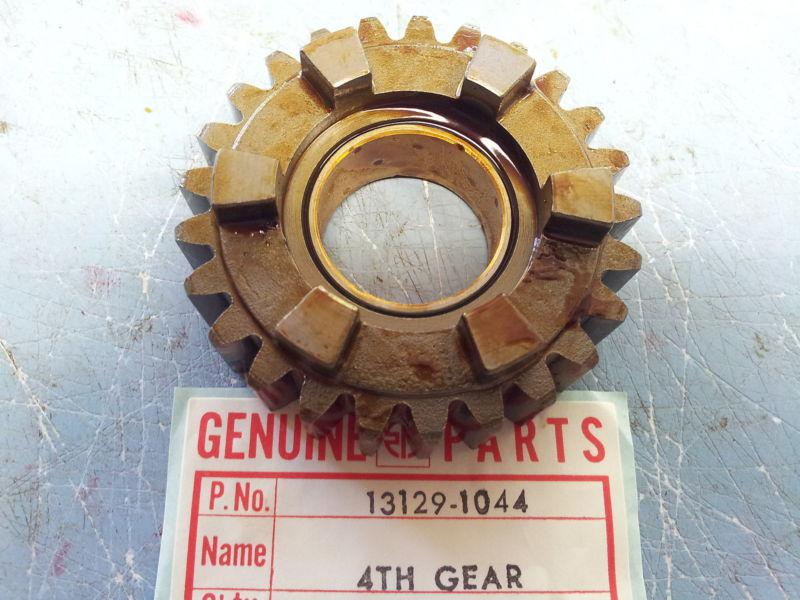 Kawasaki kz750 z 750 kz650 z 650 1977-1984 4th drive gear 13129-1044 nos