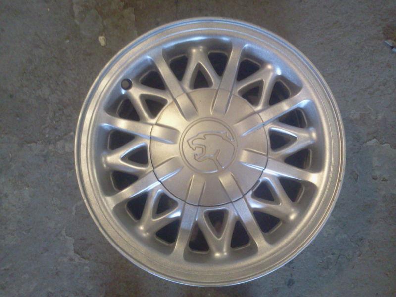 * 15 inch factory alloy rim - mercury cougar / 1992-1996