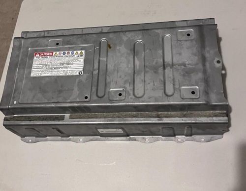 Toyota prius 2010-2015 hybrid battery top cover