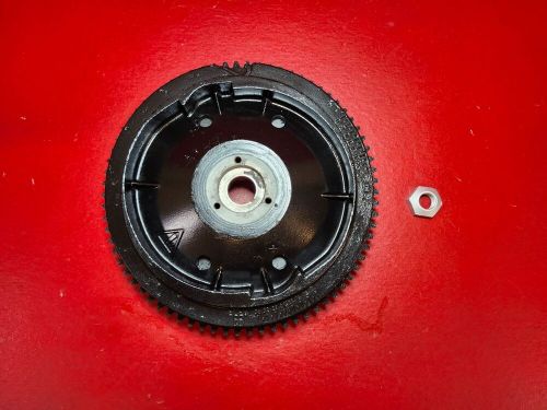 Johnson evinrude 20-35 hp outboard motor electric start starter / flywheel