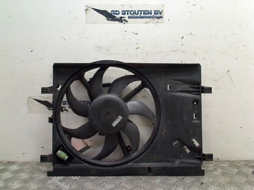 Radiator fan cooling fan fiat grande punto (199) 2006 13263552-