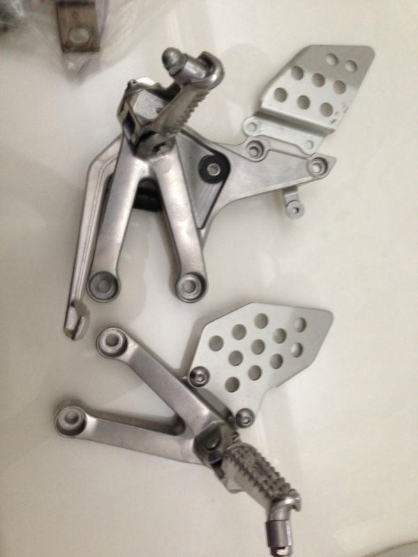 Cbr 600 rr oem rearsets