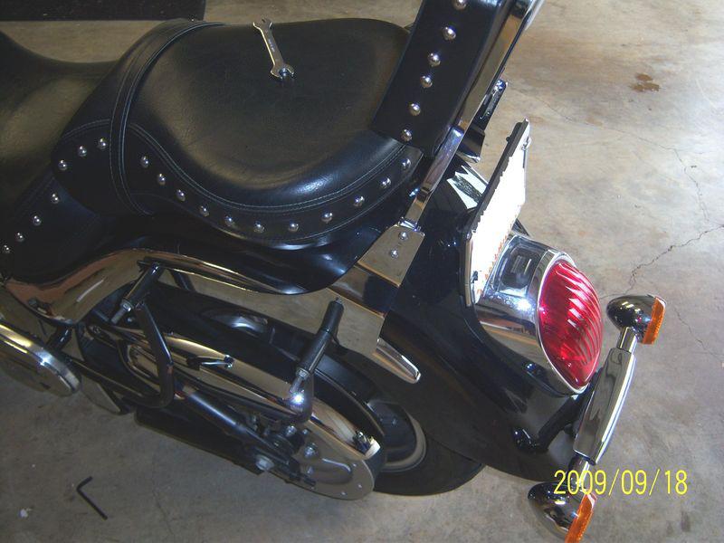 Kawasaki vulcan vn 2000 vn2000 sissy bar/backrest/luggage rack (studded)