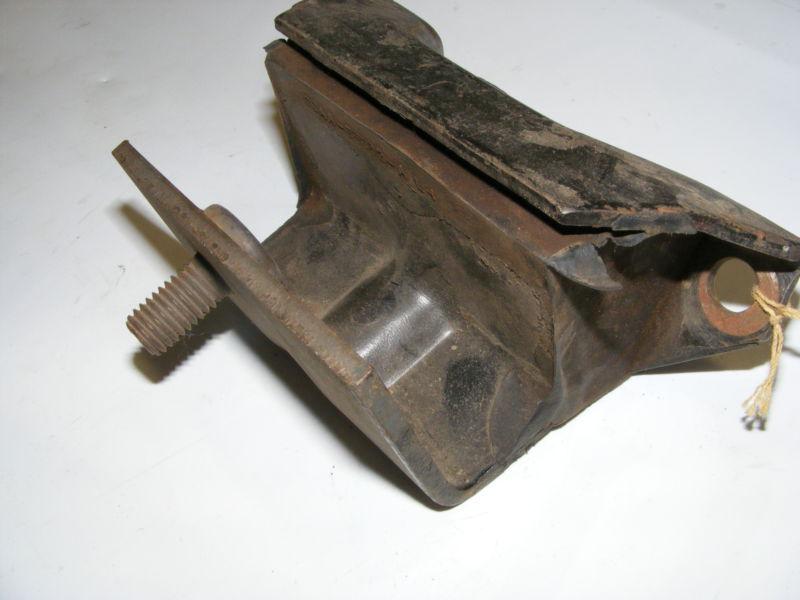 1961 62 ford passenger 223 motor mount lh nos new c1az-6038-a