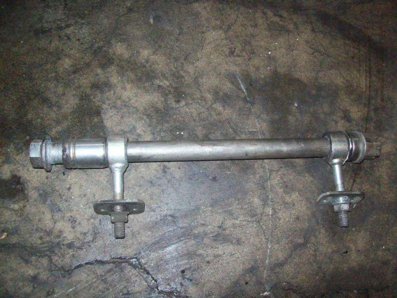 Harley fltri road glide rear axle assy 2000 00 86512