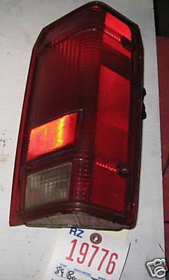 Ford bronco 2 tail light/lamp right  1984 1985 1986 1987 1988 1989 1990