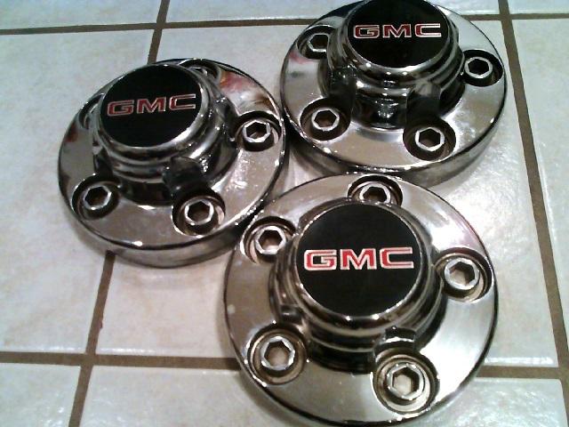 1988 - 1998 gmc 5-lug sierra, 1500, blazer, jimmy push on center cap lot of 3 