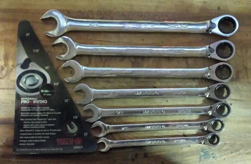 Matco reversible ratcheting wrench set sae