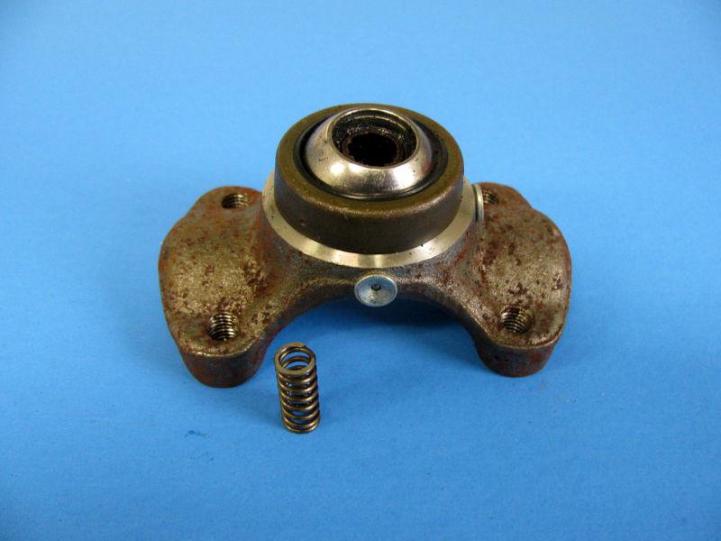 New 1969 1970 1971 1972 chevrolet truck spicer centering yoke moog/precision 607