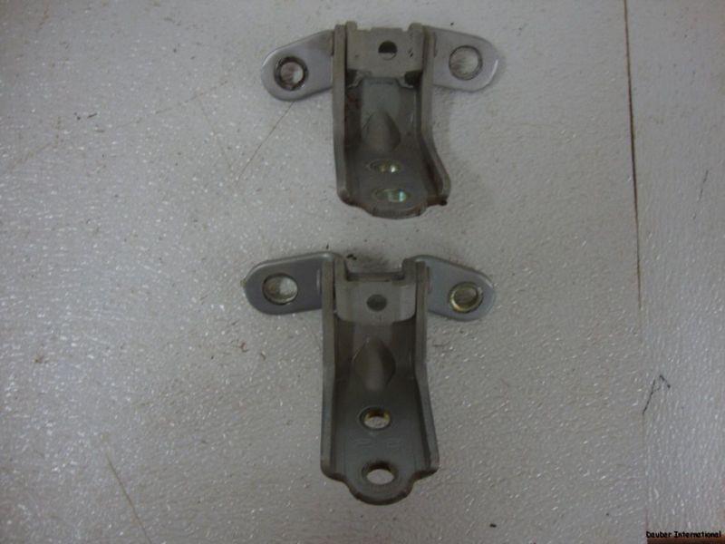 2006 kia sportage passenger front door hinges oem