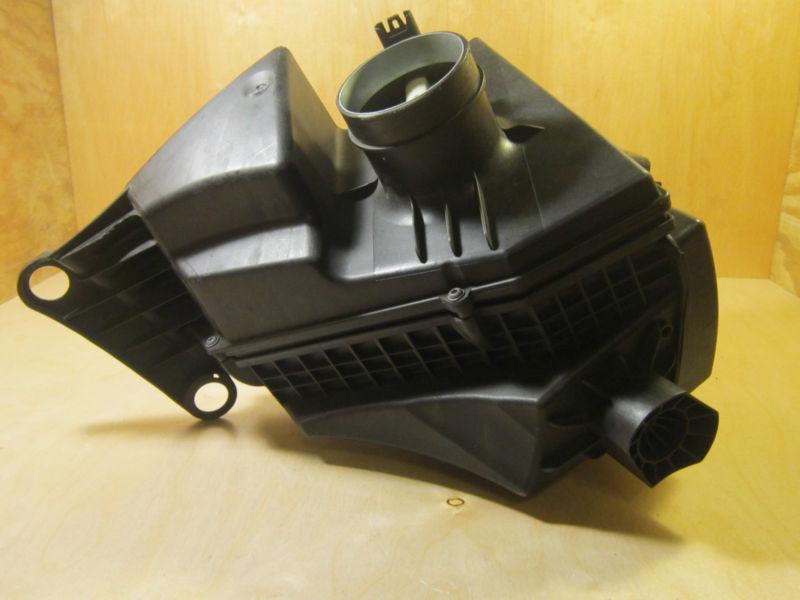 T1212  2008-2011 bmw 1 series air cleaner 2007-2011 bmw 3 series air cleaner box