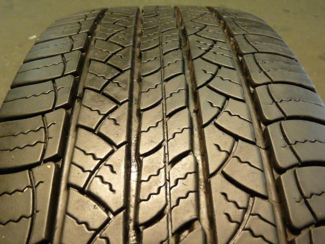 One nice michelin latitude tour, 225/75/16 p225/75r16 225 75 16, tire # 32122 qa