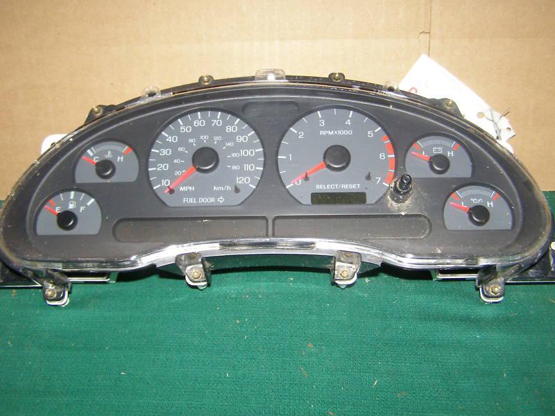 2001 2002 ford mustang speedometer cluster  48k  3.8l