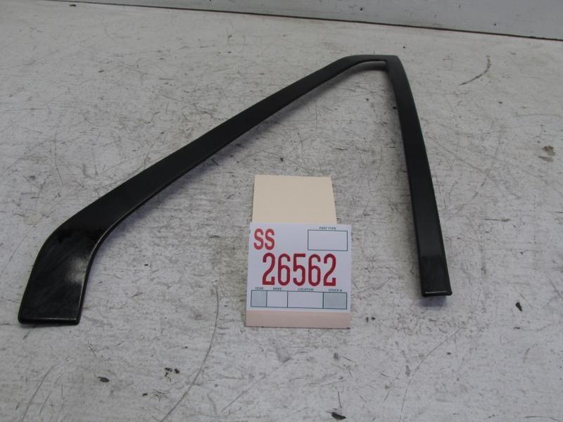 95 96 97 volvo 850 sedan right passenger quarter glass molding trim metal oem