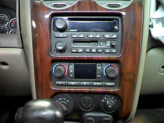 2004 gmc envoy radio trim dash bezel 2610215