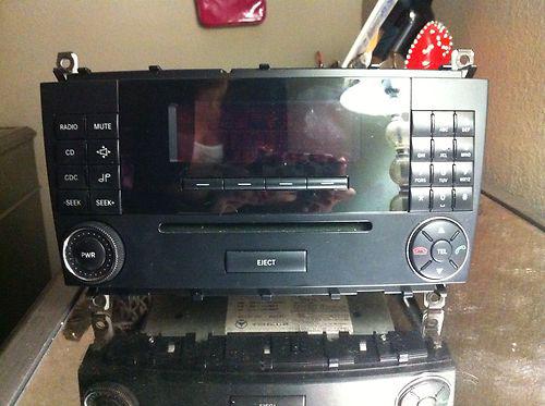 06 mercedes c-class am/fm cd player