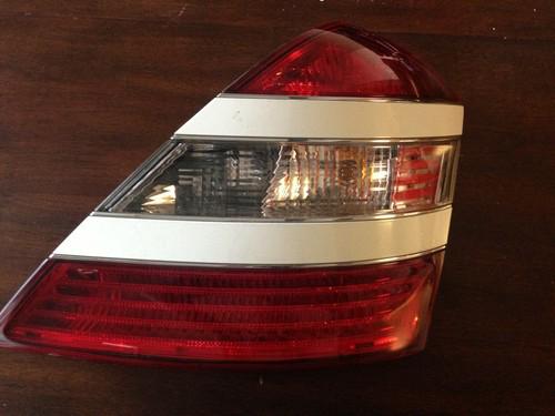 Passengers right taillight taillamp assembly sae dot 07-09 mercedes-benz s-class