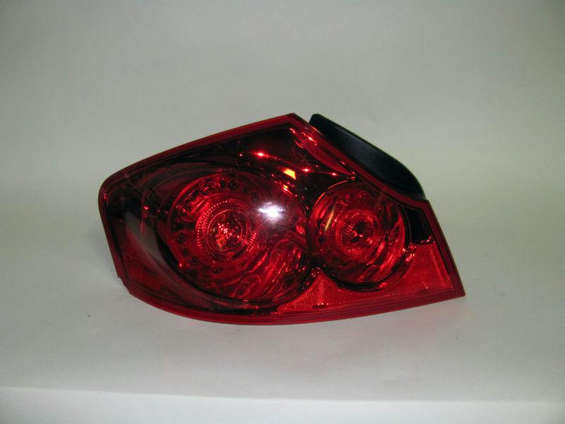 07 08 infiniti g35 sedan oem left tail light nice!