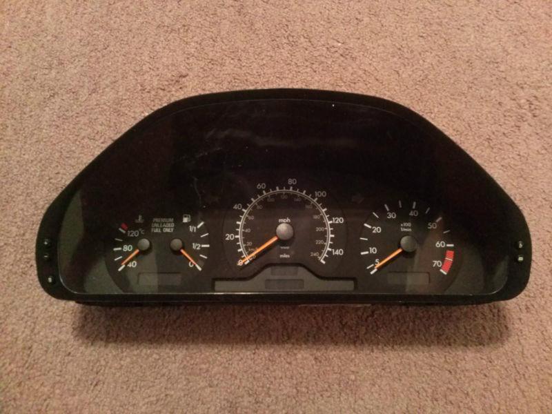 1996 mercedes-benz c220 w202 instrument cluster speedometer (140 mph) 145k miles