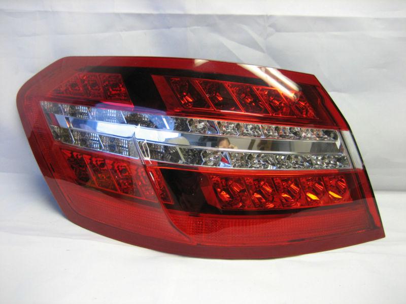 Mercedes-benz e350,550,e63 amg 2010-2012 left/driver side oem tail light led