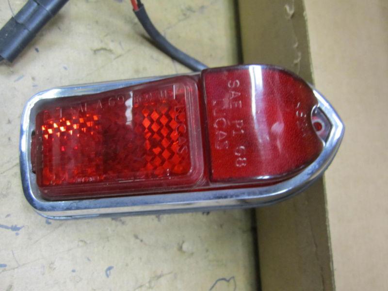 Jaguar xj6 69-87  jaguar xj12 jaguar 73-79 xke 71-74  rear marker light right "a